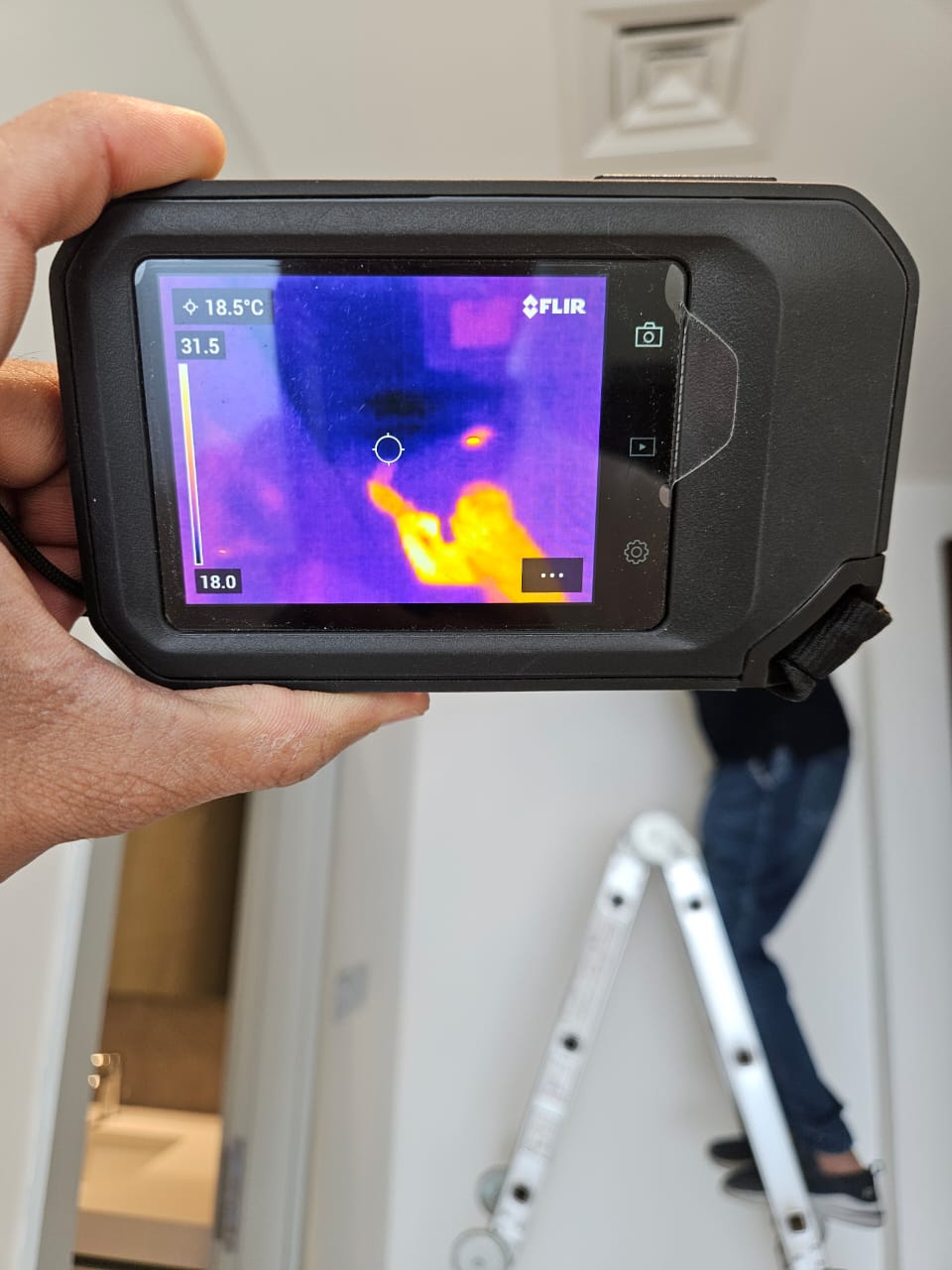 Sharjah property snagging — engineer systematically checking walls and finishes during handover inspection